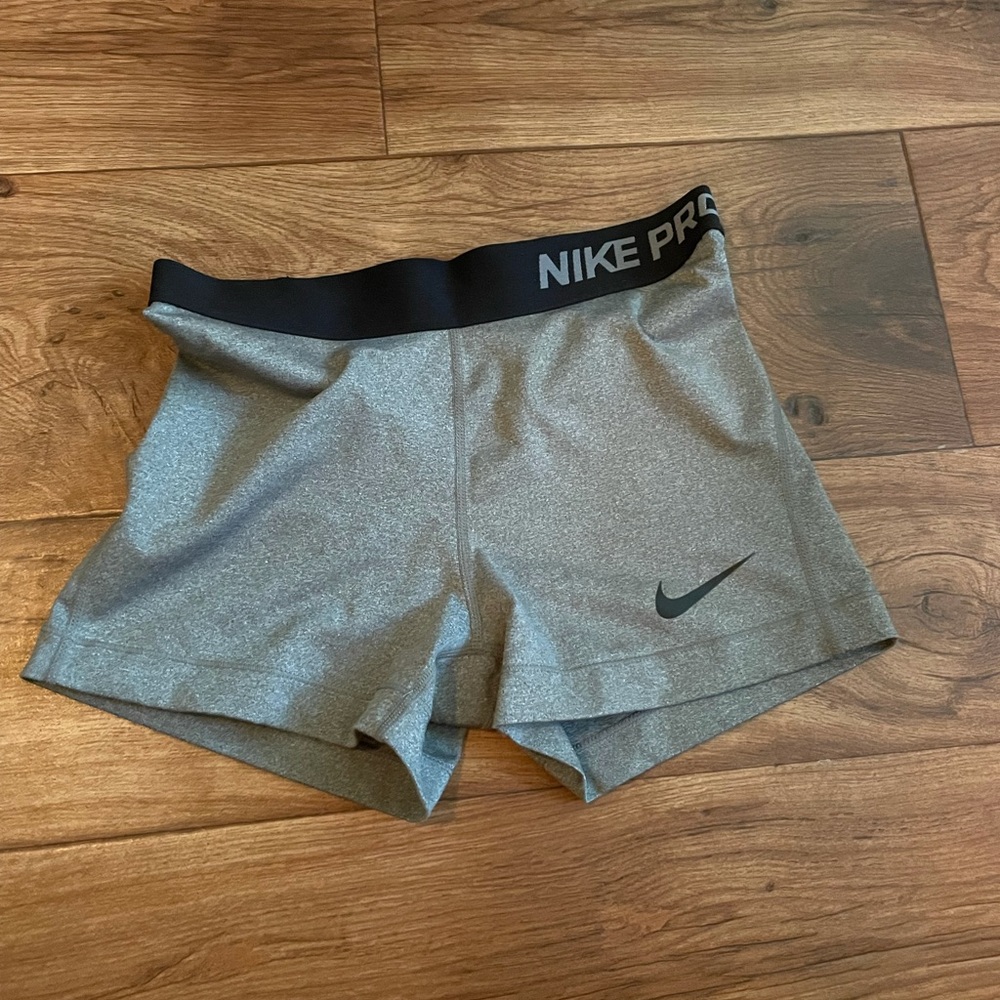 Nike Pros 2.5”